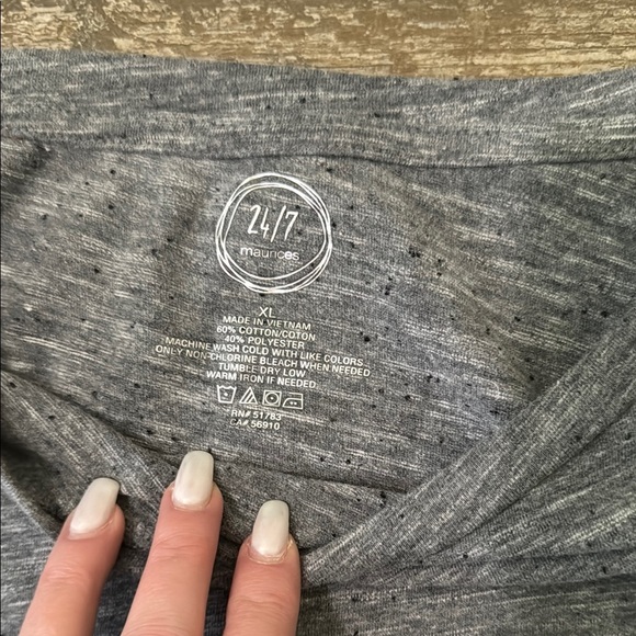 Maurices Gray Short Sleeve Tee - Picture 3 of 5